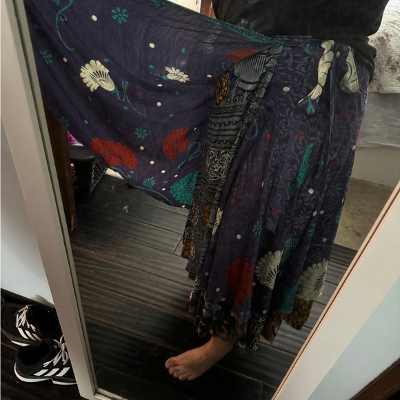 Silk sari wrap skirt - Picture 12 of 16
